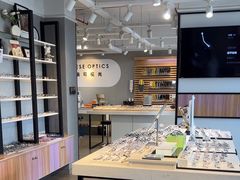 -瑞司视光眼镜·蔡司战略合作眼镜店(新街口店)