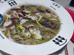 -渔语鱼酸菜鱼新川菜(来福士店)