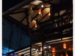 -Dash Teak House