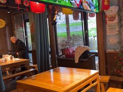 -头上红煨盐鸡乡村食府