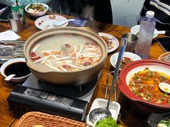 -黄弟大排档·湖南菜·小龙虾·小海鲜(凯旋北路店)