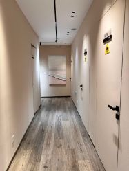 -医颜医疗美容门诊部