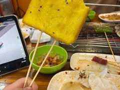 -哈尔滨小酒馆·鲜肉现穿自助烧烤(康新花园店)