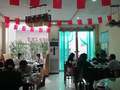 大堂-壹阁胡羊焖饼(特色小吃街店)