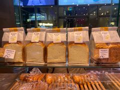 -巴黎贝甜(大宁国际商业广场店)