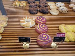 -焙丽拾光(麦凯乐直营店)
