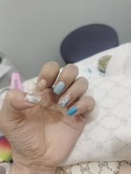 -吉吉靓甲美睫