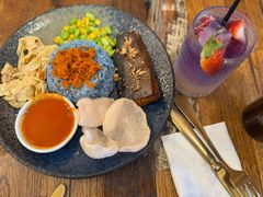 -FLOVIE FLORIST CAFE