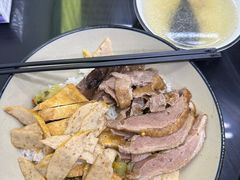 -广州白马服装市场