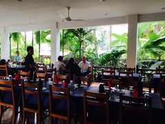-Neary Khmer Restaurant