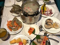 -领鲜活海鲜榴莲自助火锅(东门店)