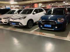 -上海来福士广场-停车场