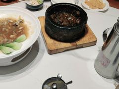 -梅利汴京烤鸭•开封豫菜地标店(东大街店)