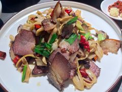 -浪李白·川小馆·跷脚牛肉(中山公园店)