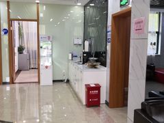 -茂菊口腔连锁(浦东南路店)