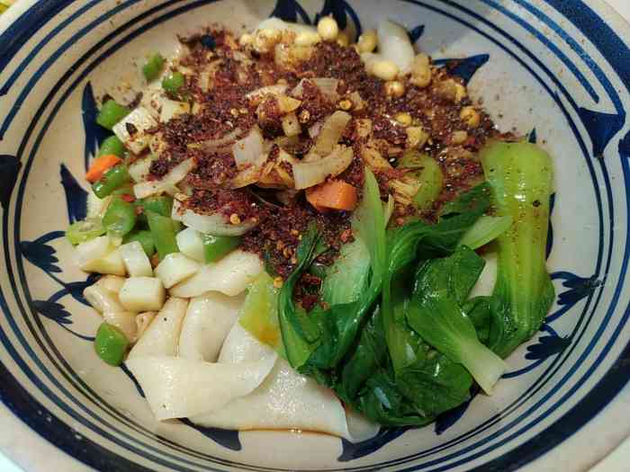 西北汉子(三元桥店)-"餐馆的周边环境像城乡结合部,内部环境极其.