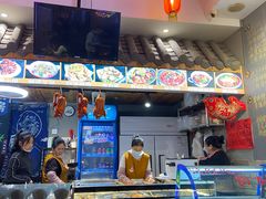 -爆炸头阿姨小四川正宗川味小吃(无任何分店)