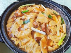 坛肉炖干豆腐-荣鹏风味烀饼总店