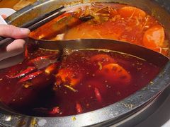 -茅草房·河畔园林火锅