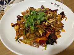 -拿渡·水煮鱼麻辣香锅(王府井奥莱·香江小镇店)