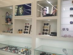 -明月眼镜(三坝店)