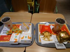 -麦当劳(龙洞店)