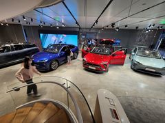 -蔚来中心(北京中关村店)