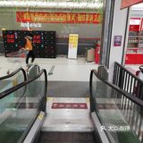 今天到文一路的物美超市去购物，门店的测温和亮码台已经