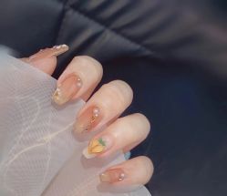 -美甲日记美睫专业纹绣半永久