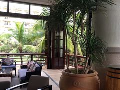 -亚龙湾喜来登·美景台大堂吧