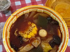 -老牌坊云南鱼豆花火锅(爱建店)