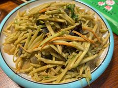 荣鹏大拉皮-荣鹏风味烀饼总店