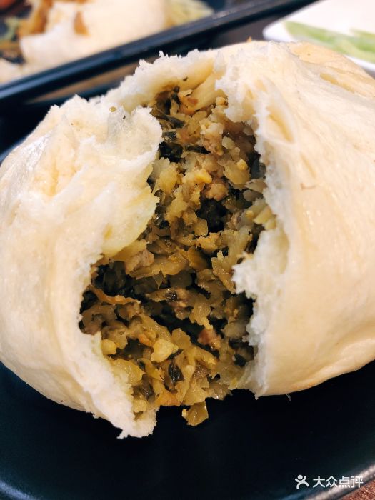 海满堂蟹黄大包(长楹天街店)雪菜肉丁包图片 - 第12张