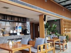 -四月吧餐厅(正阳步行街店)