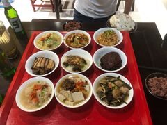 -蓝田九大碗民俗食府(蓝田店)