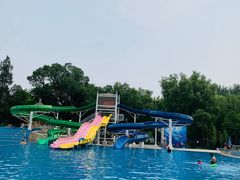 -青年湖公园水上世界