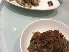 特色大烤子鱼-上海会馆(香港名都店)