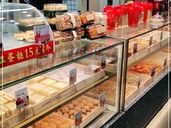 面包甜点陈列柜-金麦呈饼庄(铁西新玛特店)