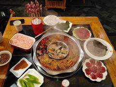 -锅首鲜品火锅(鸳鸯店)