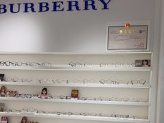 -美式眼镜·授权蔡司.依视路.尼康.豪雅.明月(南翔印象城店)