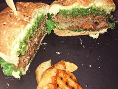 -HIGH FIVE哈福手工汉堡(桂林路店)