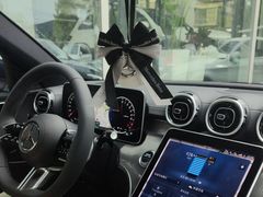 -上海星瀚奔驰4S店(红柳路店)