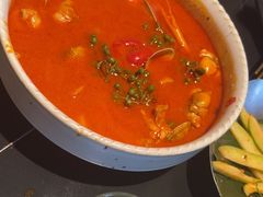 酸彩椒蛤蜊煮牛蛙-Ameigo梅果·云贵川bistro(长宁来福士店)