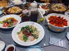 -八大碗·地道东北菜(中街店)