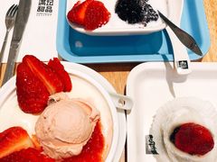 雪山草莓-满记甜品(荟聚购物中心店)