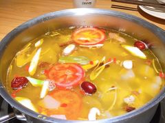 酸萝卜鸭架汤-守柴炉烤鸭(科华中路王府井店)