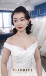 -莫小姐婚纱