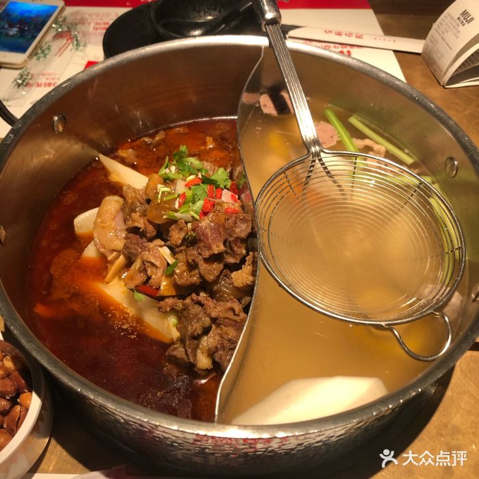 左庭右院鲜牛肉火锅(苏州印象城店)特色鲜牛腩鸳鸯锅图片