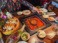 -老牌坊云南鱼豆花火锅(哈西万达店)