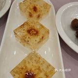 肉质紧实，好吃。叉烧酥我的最爱，外皮酥软